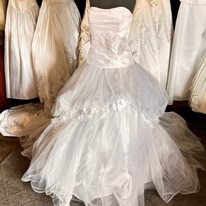 Alfred Angelo White Strapless Ball Gown Wedding Dress